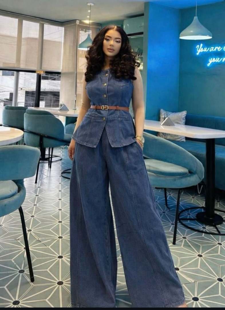 Ensemble jean 20 000 frs